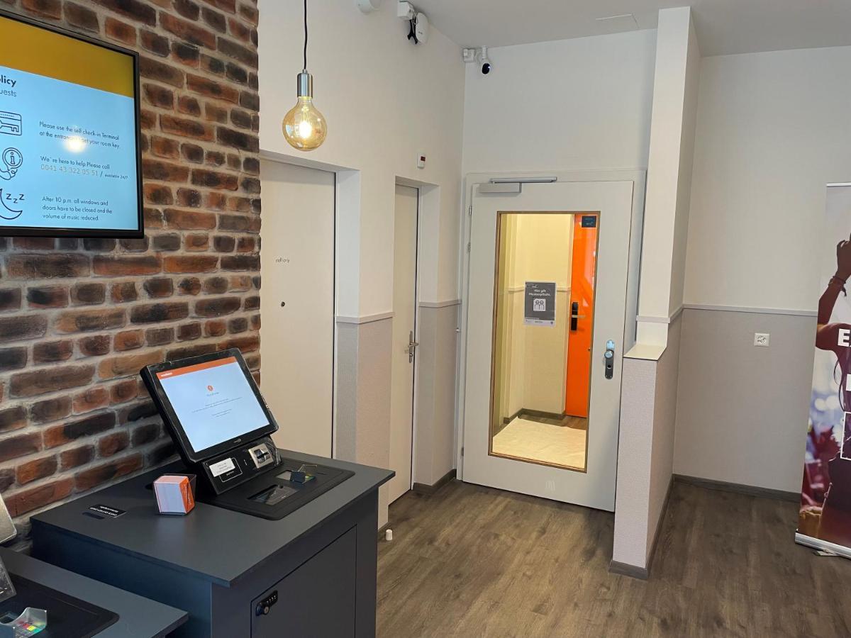 Easyhotel Zuerich Limmatplatz المظهر الخارجي الصورة